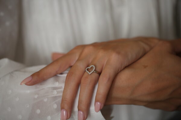 14 karat hjerte ring m. diamanter