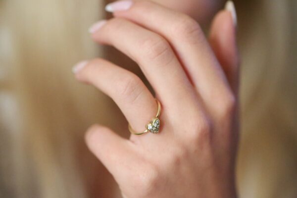 Hjerte ring med diamanter (håndlavet)