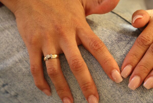 Ring i 14 karat guld, med diamanter