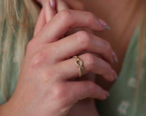 14 karat, snake ring